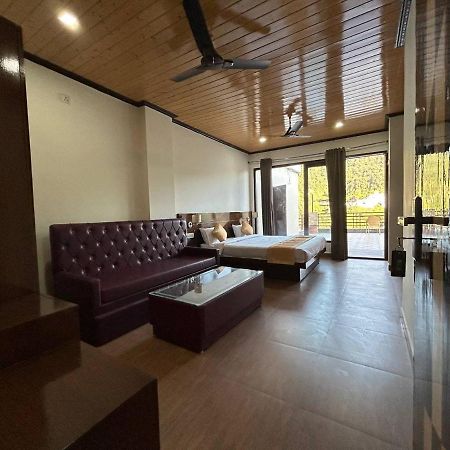 Hotel 7 Heavens Mussoorie Kültér fotó