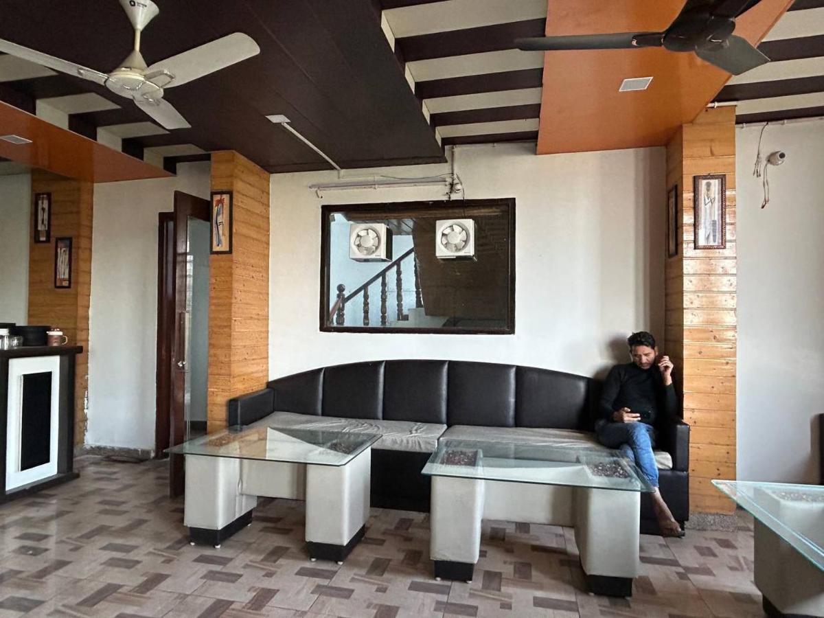 Hotel 7 Heavens Mussoorie Kültér fotó